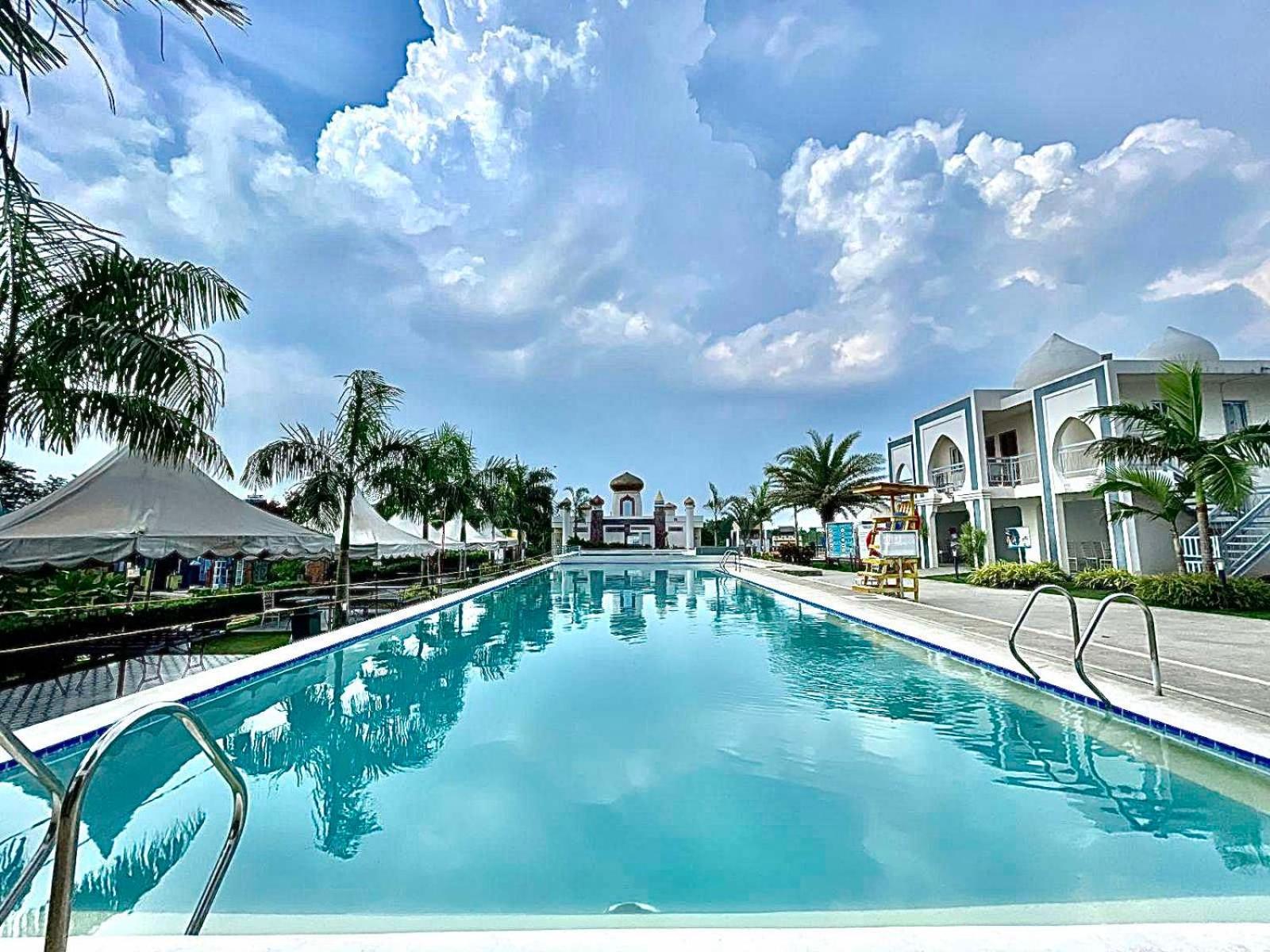 Torres Farm Resort Powered By Cocotel Naic Exterior photo